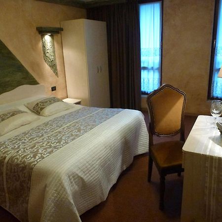 Affittacamere Lago Rotondo Mezzana  Zewnętrze zdjęcie